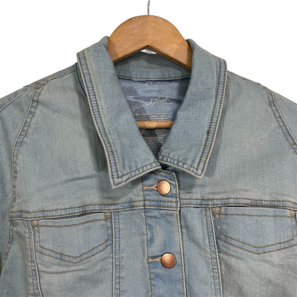 Universal Thread Light Blue Denim Jacket Frayed Hem L - Picture 3 of 8